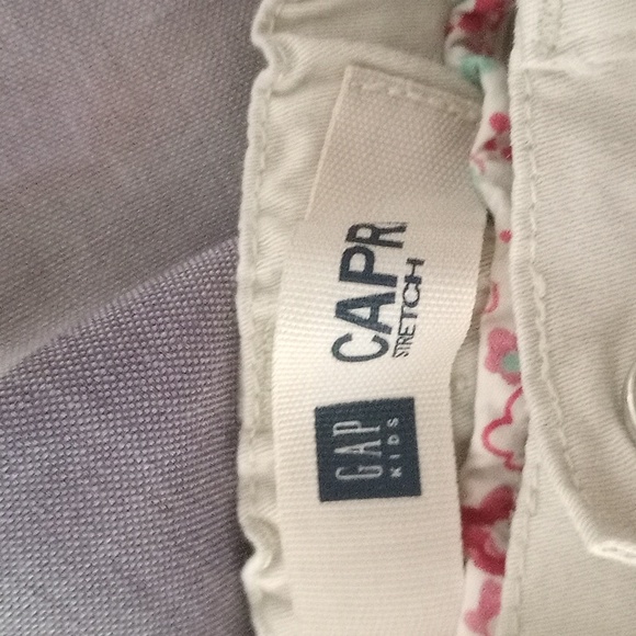 Capris - Picture 3 of 3